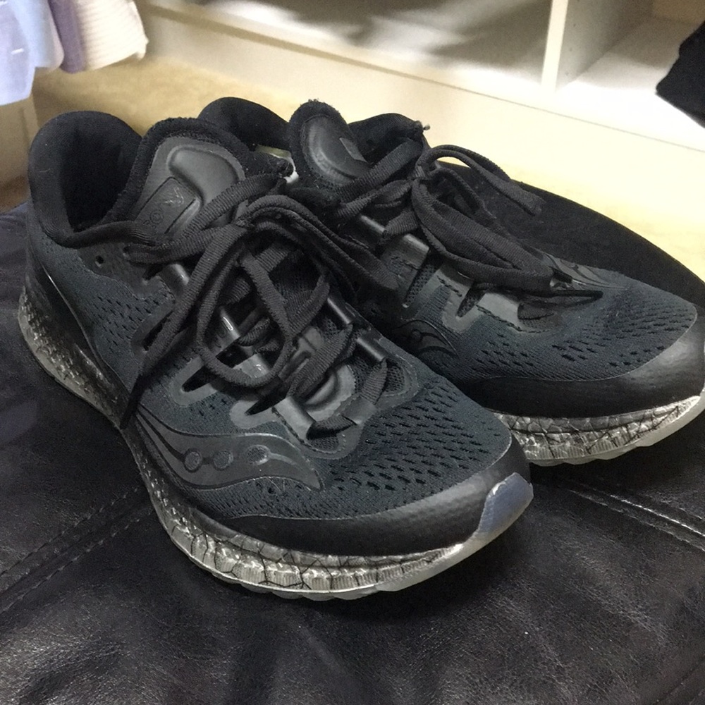 SAUCONY EVERRUN